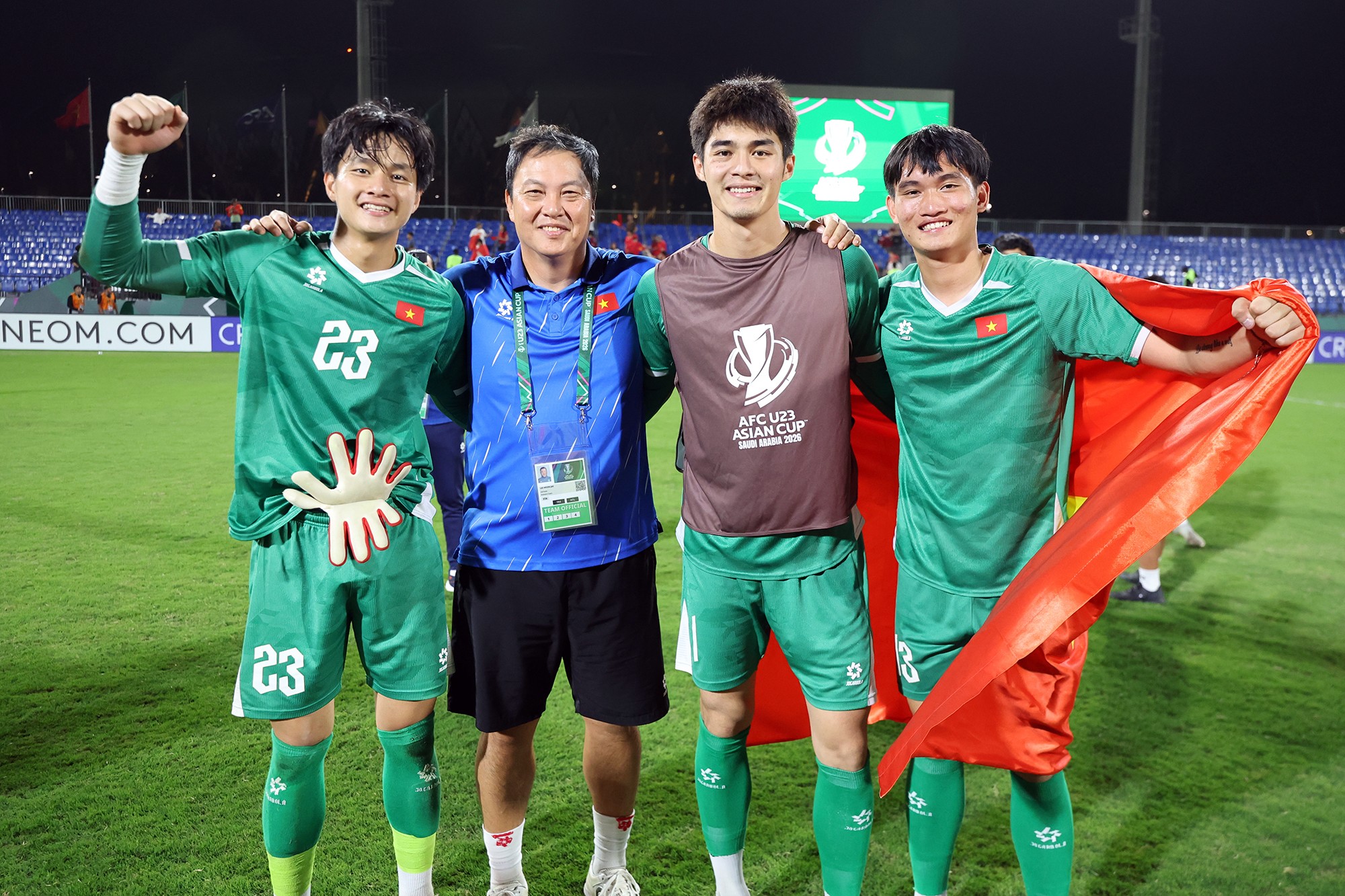 Các thủ môn của U23 Việt Nam không quên tri ân HLV thủ môn Lee Won Jae.