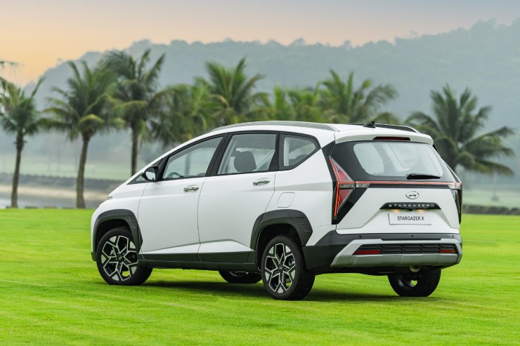 Ưu nhược điểm dòng MPV Hyundai Stargazer X giá từ 489 triệu đồng - 7