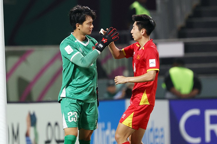 Cao Văn Bình tỏa sáng giúp U23 Việt Nam đánh bại U23 Hàn Quốc.