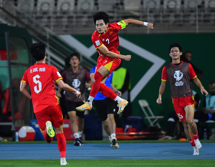 Đình Bắc lên tiếng cảm ơn đồng đội ở U23 Việt Nam.