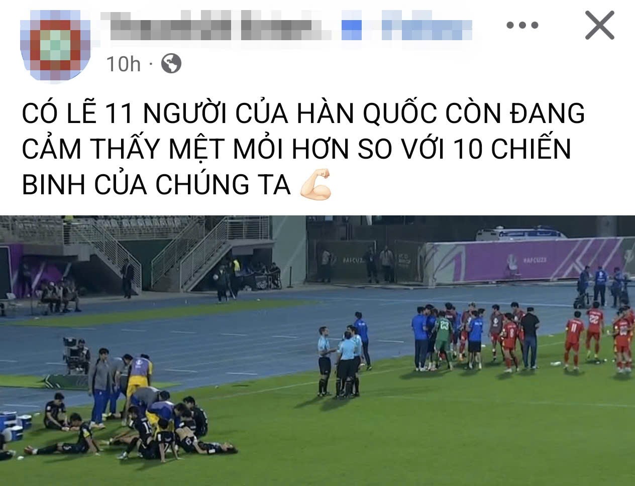Khoảnh khắc đang "gây sốt" mạng xã hội.