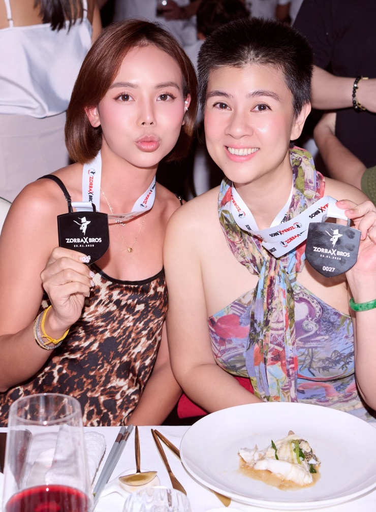 Diện mạo khác lạ của Kim Thư ở tuổi U50 - 2