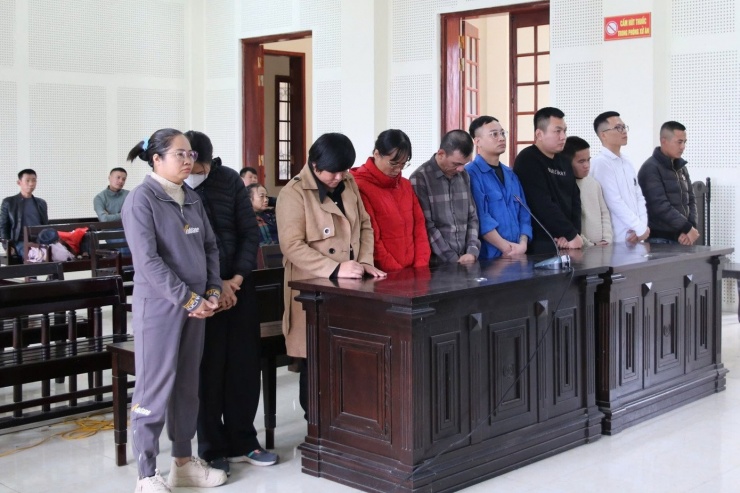 Các bị cáo tại phiên tòa.