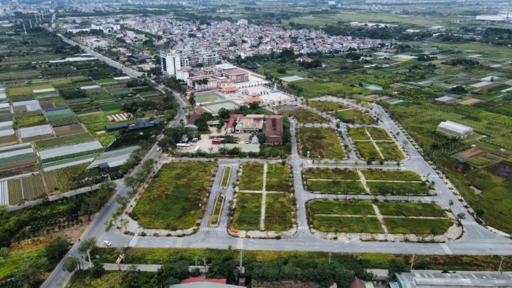 Theo VARS, trong thời gian tới, những dự án có giá bán vượt xa giá trị thực, vị trí kém kết nối, pháp lý chưa hoàn thiện hoặc không phù hợp với nhu cầu ở thực sẽ đối mặt nguy cơ “đóng băng” giao dịch. Ảnh minh hoạ.