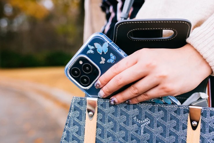 Các ốp lưng chính hãng mang lại hiệu quả bảo vệ iPhone tốt hơn.