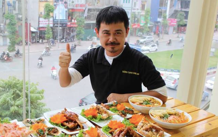 NSƯT Vĩnh Xương là ông chủ quán bánh canh ghẹ đắt khách ở Hà Nội.