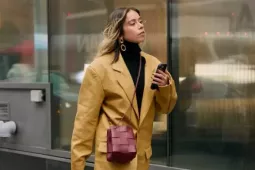 Những kiểu phối đồ nổi bật trên đường phố New York, gợi ý hoàn hảo cho trời lạnh