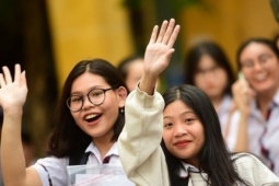 Các trường đại học lì xì, hỗ trợ tiền vé xe về Tết cho sinh viên