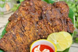 Cách làm khô bò nguyên miếng ăn Tết siêu đơn giản