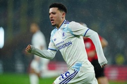 Trực tiếp bóng đá Newcastle - Aston Villa: Sancho đá chính, Guimaraes vắng mặt (Ngoại hạng Anh)