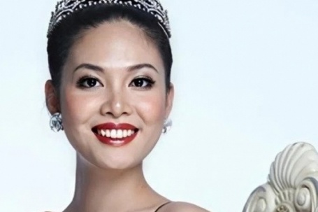 Á hậu lọt top gương mặt đẹp nhất thế giới: Chồng Tây yêu con riêng của tôi hơn cả ruột thịt