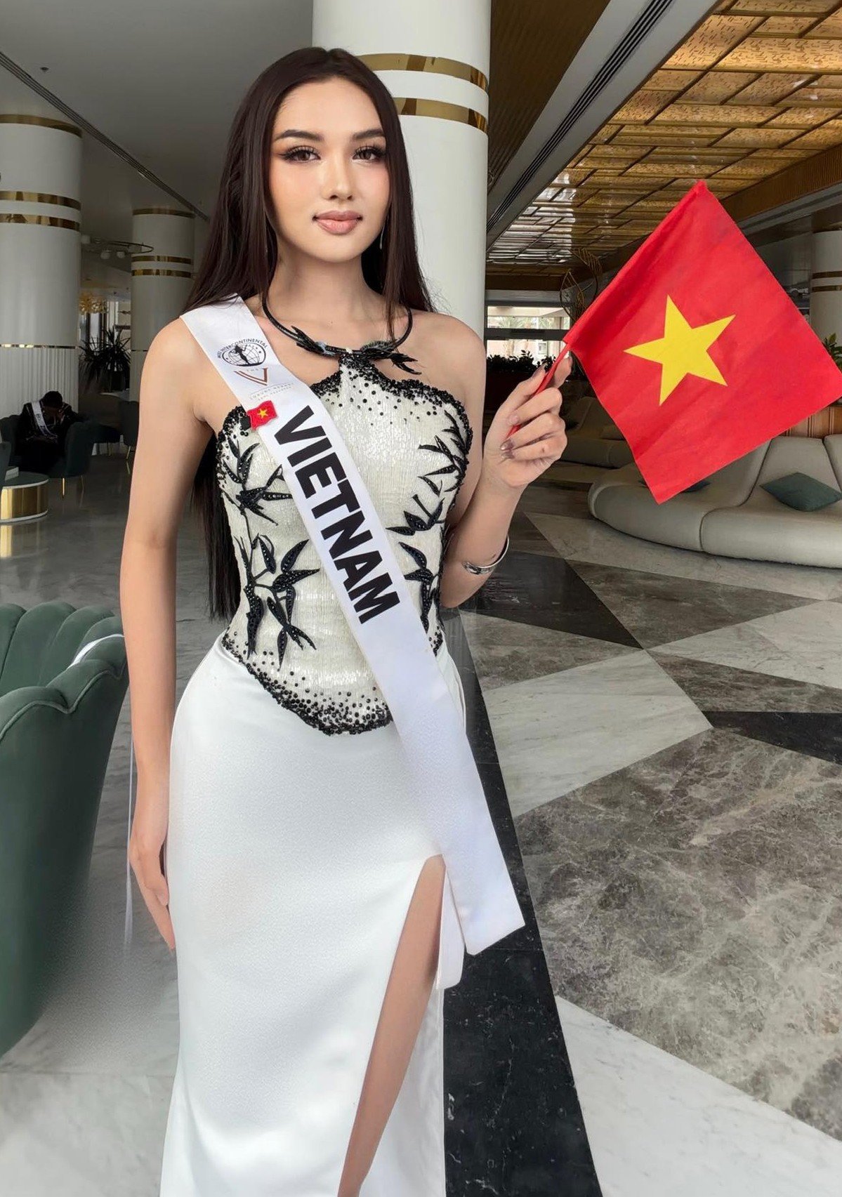 Á hậu Thu Ngân dự đoán người đẹp Cuba - Lorena Suarez Lara đăng quang cuộc thi Hoa hậu Liên lục địa 2025.