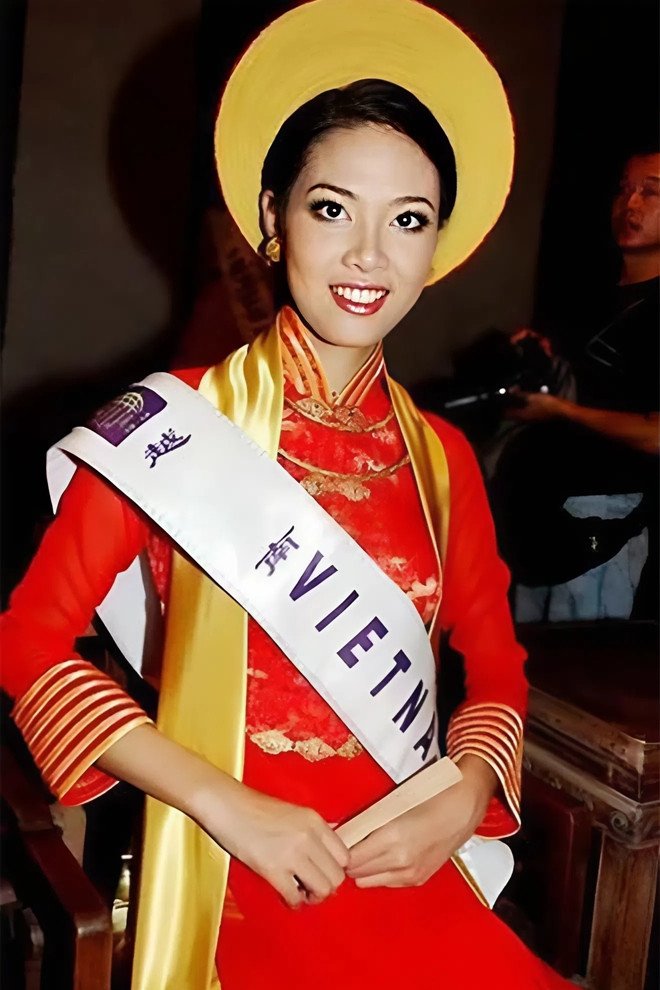 Những thành tích đáng nhớ của Ngân Hà ở các sân chơi sắc đẹp 20 năm về trước.