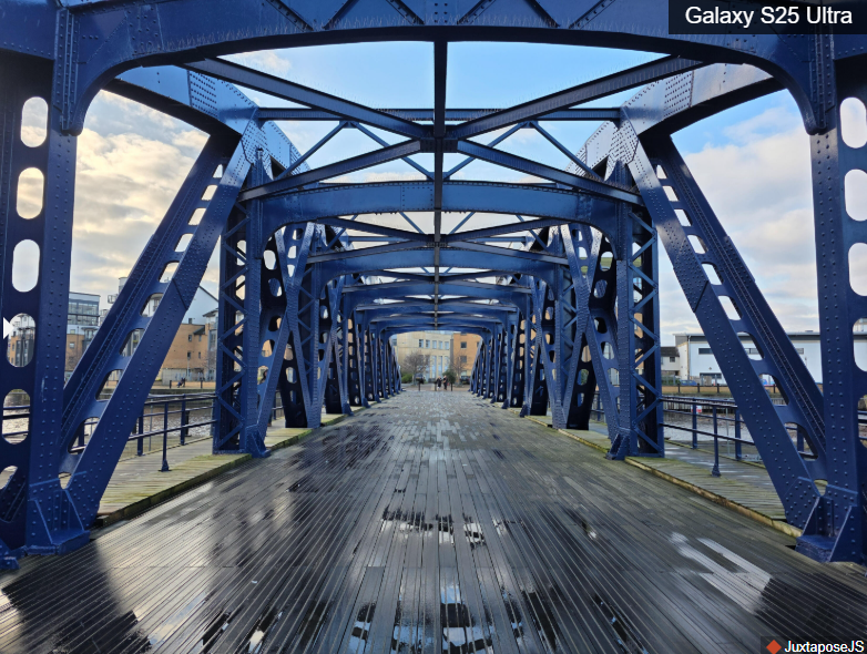 So sánh ảnh chụp ban ngày.