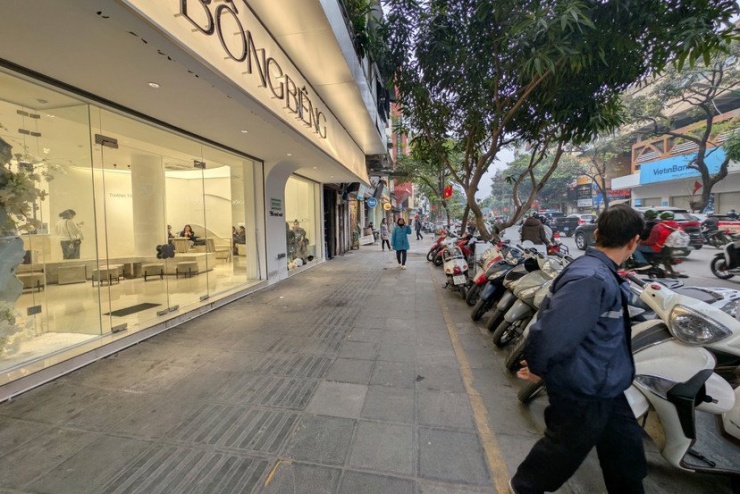 Cận cảnh quy trình phạt nguội vi phạm trật tự đô thị của Công an Hà Nội: "Mắt thần" soi từng mét vuông, đã vi phạm là bị xử lý - 17