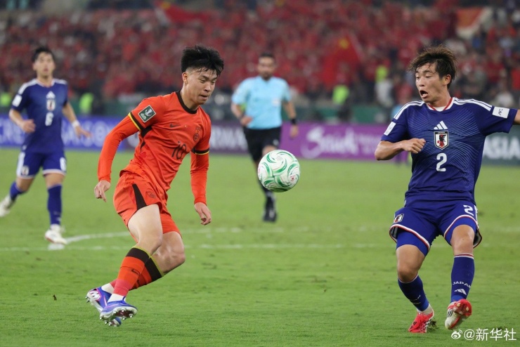 Trung Quốc vẫn chôn chân ở nhóm 3