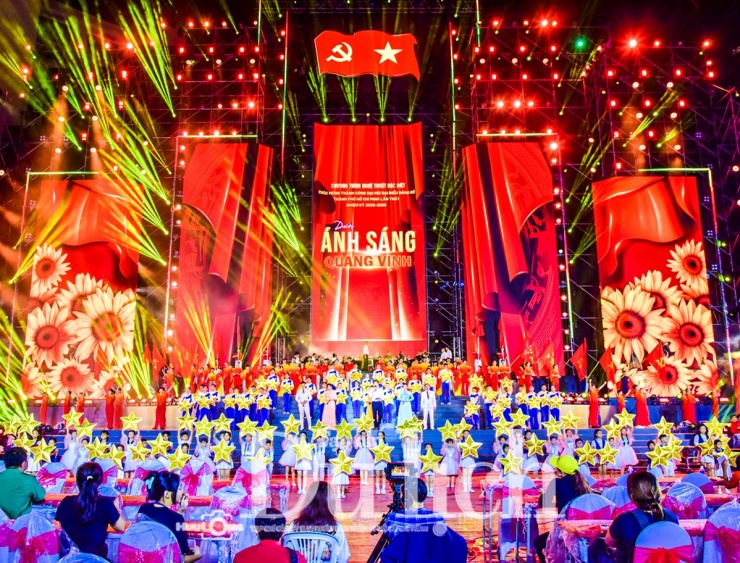 Lễ hội ở TP.HCM tạo nhiều điểm nhấn cho du khách.