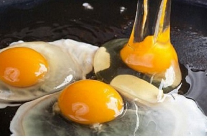 Thấy trứng có những dấu hiệu này, tuyệt đối không nên ăn kẻo "rước họa vào thân"