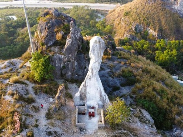 Sở VH-TT-DL Thanh Hóa báo cáo về di tích Hòn Vọng Phu được chi 17 tỉ đồng để gia cố