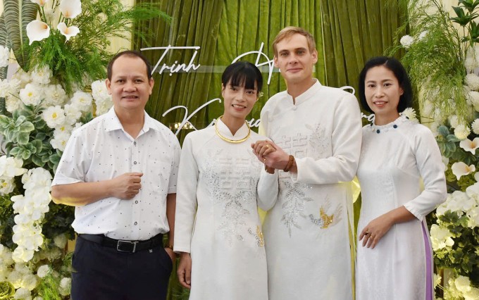 Đám cưới của Hà và Serguei tháng 10/2025 tại quê nhà cô dâu ở Hòa Bình. Ảnh: Nhân vật cung cấp