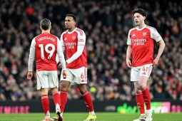 Arsenal thua đau MU: Đòn giáng mạnh vào tham vọng vô địch Ngoại hạng Anh
