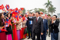 Lễ đón Tổng Bí thư, Chủ tịch nước Lào tại sân bay Nội Bài