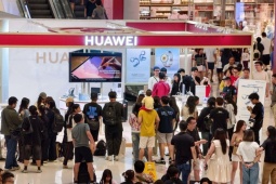 Huawei mang tai nghe FreeClip 2 cùng loạt sản phẩm mới đến Gian hàng trải nghiệm tại TP.HCM