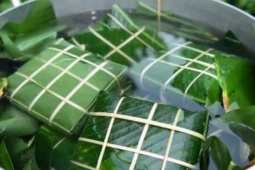 Mẹo luộc bánh chưng xanh tự nhiên, bên trong chín mềm, thơm ngon chuẩn vị