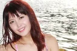 Hoa hậu Trần Đình Hân sống chật vật