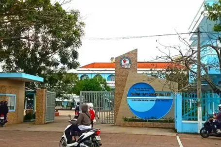 Vụ thầy giáo được minh oan sau 9 năm: Kiểm điểm 11 người, có 5 nguyên lãnh đạo