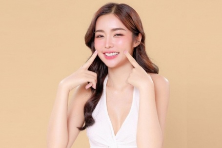 Lịch skincare 14 ngày giúp da căng bóng kịp du xuân