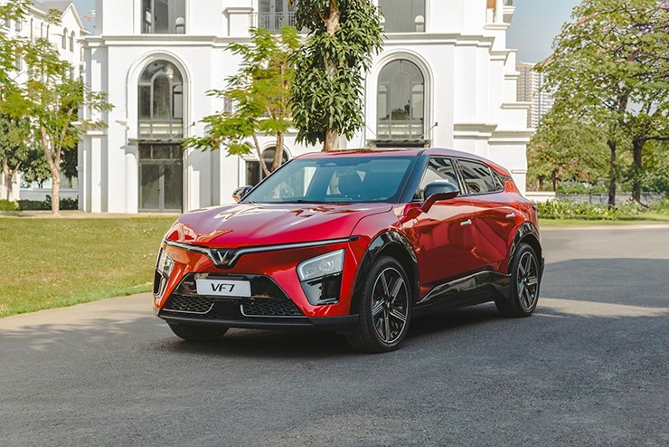 Giá xe VinFast VF 7 mới nhất kèm ưu đãi tháng 1/2026 - 2