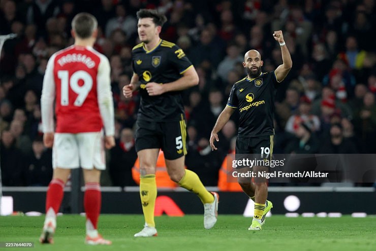 Mbeumo thể hiện duyên ghi bàn