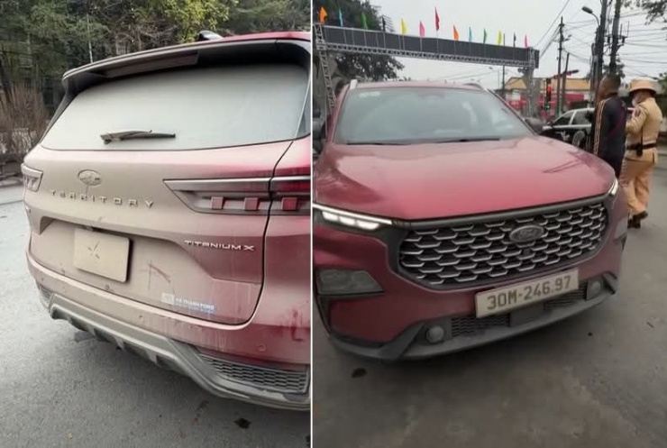 Chiếc xe Ford Territory bị che mất biển số sau do bùn đất bám vào, trong khi phía trước biển số vẫn rõ ràng. Ảnh: OFFB