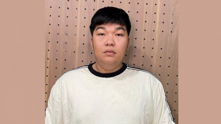 Bị can Nguyễn Dư Thiện Nhân tại cơ quan Công an.