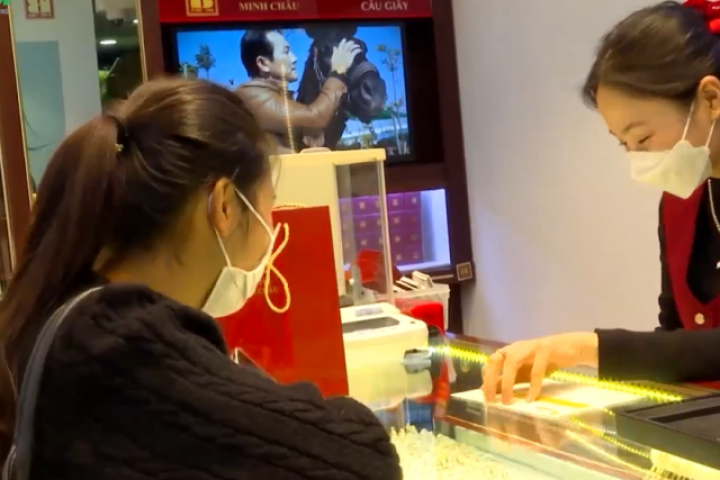 Giá vàng ở mức giá 170 triệu đồng/lượng người bán vàng phải đóng thuế thu nhập cá nhân bao nhiêu từ năm 2026