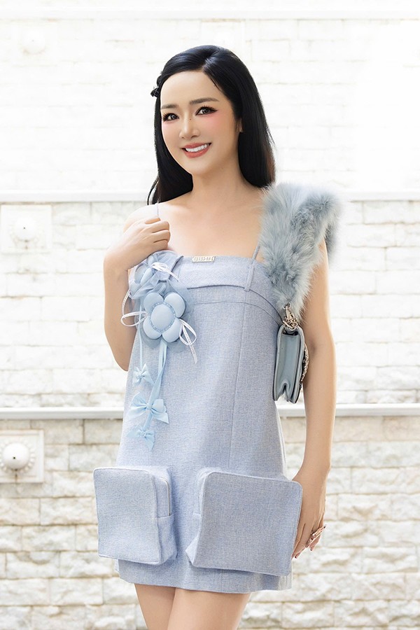 Theo Hoa hậu Giáng My chia sẻ, chị từ chối các phương pháp giảm cân thiếu khoa học như nhịn ăn, ăn kiêng cấp tốc... vì chúng sẽ gây ra nhiều tác động tiêu cực tới cơ thể. Để thực hiện mục tiêu giảm mỡ, chị "nói không" với tinh bột, đường, đảm bảo chế độ dinh dưỡng phù hợp, tránh kiêng khem quá mức