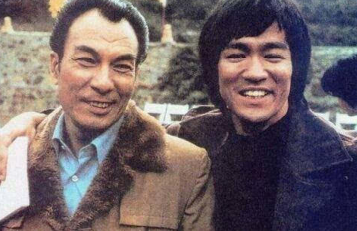 Thạch Kiên (trái) và Lý Tiểu Long (phải). (Nguồn: Sohu)