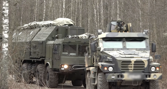 Các phương tiện liên quan đến hệ thống tên lửa Oreshnik xuất hiện ở Belarus. (Nguồn: MW)