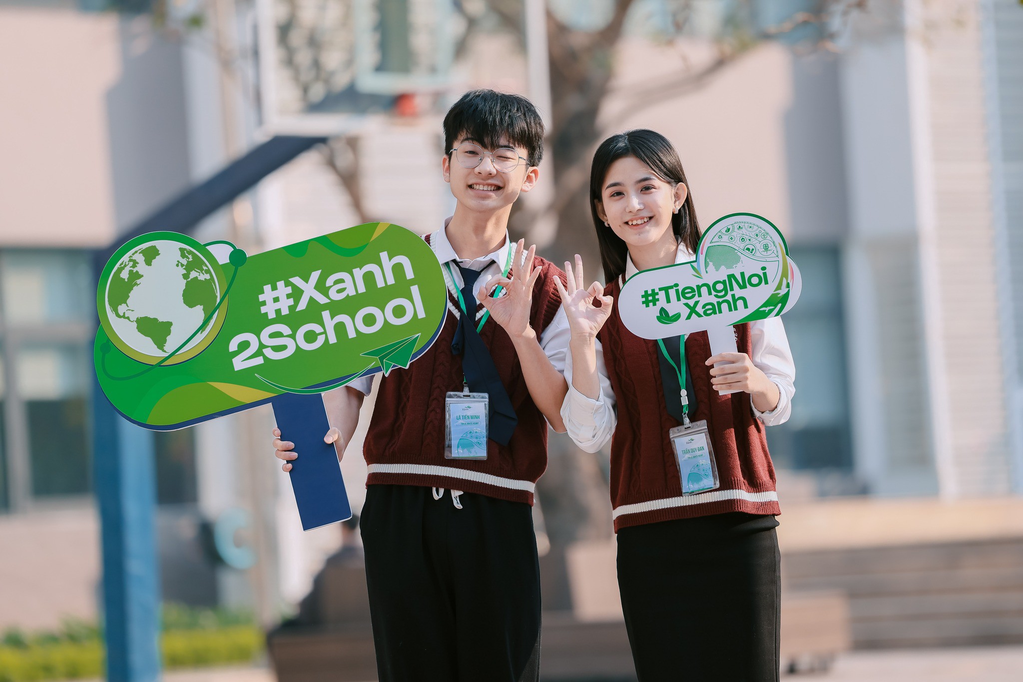 &nbsp;Đội White Heart gồm các bạn Trần Duy Đan đến từ THPT Khánh Lâm, Cà Mau và bạn Lã Tiến Minh từ THPT Chuyên Bắc Giang, Bắc Ninh. Vòng Tranh hạng cuộc thi Tiếng nói Xanh quy tụ các đội thi đến từ nhiều tỉnh, thành trên ba miền Tổ quốc.