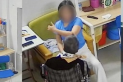 Bạo hành người cao tuổi có thể bị xử lý thế nào?