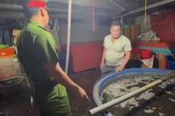 Kinh hoàng đường dây 'phù phép' 3.000 tấn thịt ốc bằng hóa chất công nghiệp