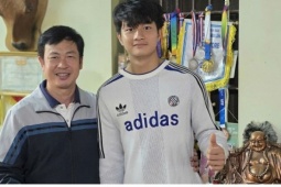 Thủ môn Cao Văn Bình, người hùng U23 Việt Nam từng là vua phá lưới bóng đá phủi