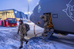 Đan Mạch lập khu quân sự tạm thời tại Greenland