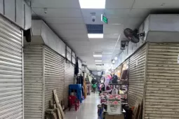 Cảnh tượng lạ ở chợ truyền thống TPHCM lúc cận Tết