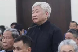 Nhận hối lộ 700 triệu, cựu Giám đốc Bảo hiểm xã hội Bắc Giang nói 'cầm cho anh em vui'