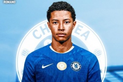 Tin mới nhất bóng đá sáng 27/1: Chelsea vượt MU, đón tân binh đầu tiên thời HLV Rosenior