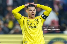 Ronaldo tiếc nuối siêu phẩm hụt, bị HLV quát vì tranh đá phạt với đồng đội