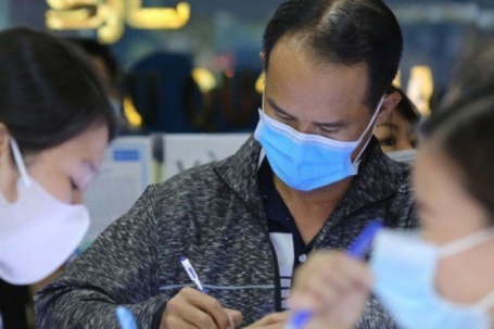 Sáng 27-1, giá vàng miếng SJC, vàng nhẫn neo ở vùng đỉnh