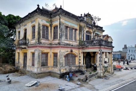 Ngắm Biệt thự hơn 100 năm ở dự án ven sông Đồng Nai trước ngày thông xe